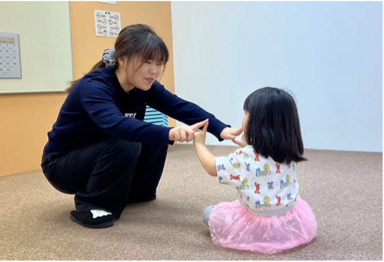 Cheng Laoshi with student