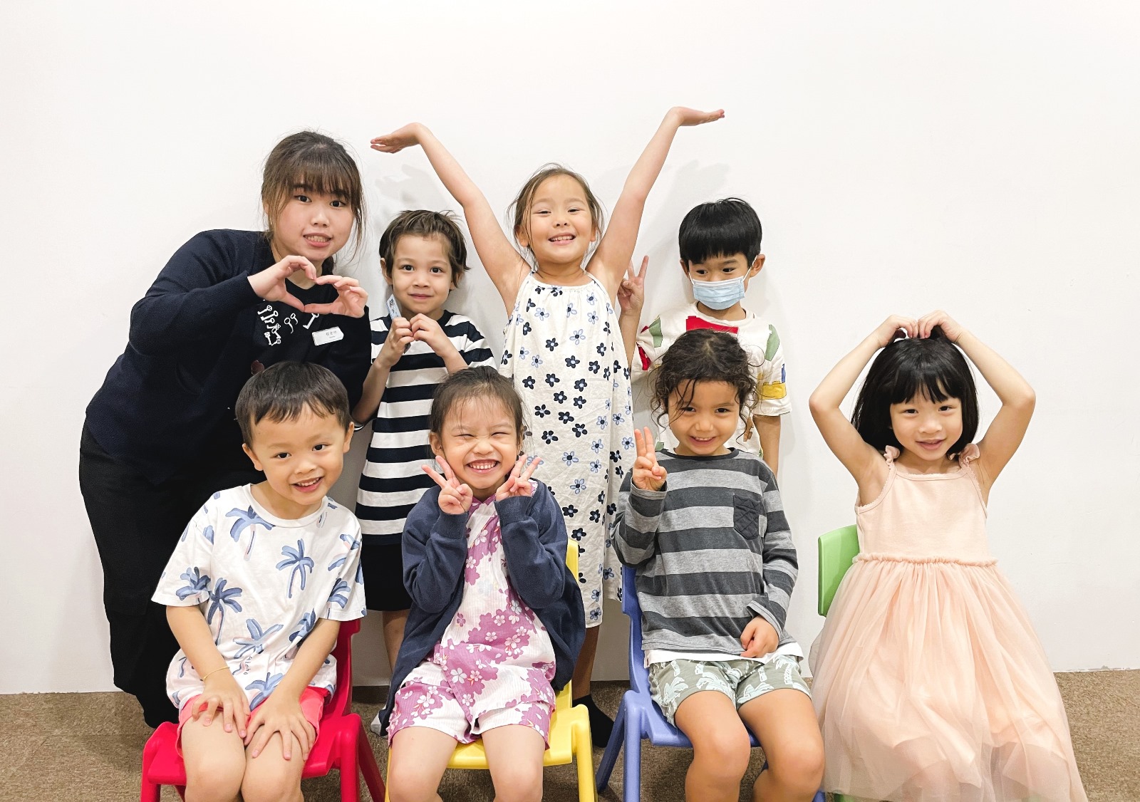 Jia Min laoshi and her students at Youle