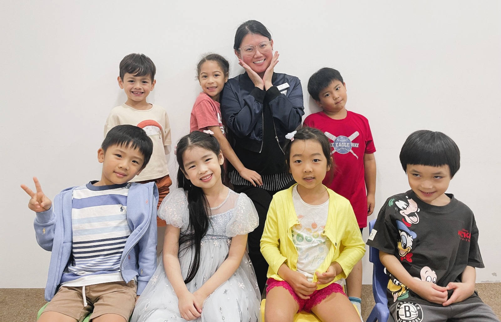 Wu Laoshi and her students